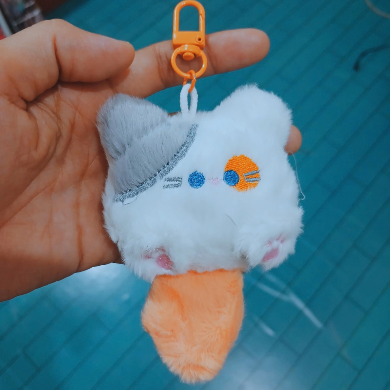 Gantungan Tas Kunci Boneka Fluffy (Orange Tail)
